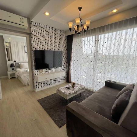 Execlusive Seaview 1 bedroom suite at The Patio Bangsaen Buitenkant foto