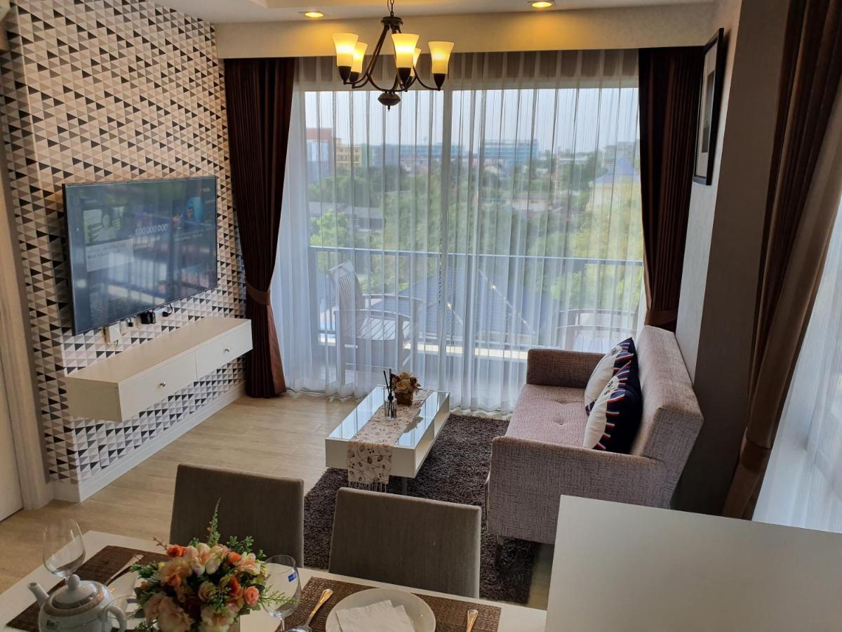 Execlusive Seaview 1 bedroom suite at The Patio Bangsaen Buitenkant foto